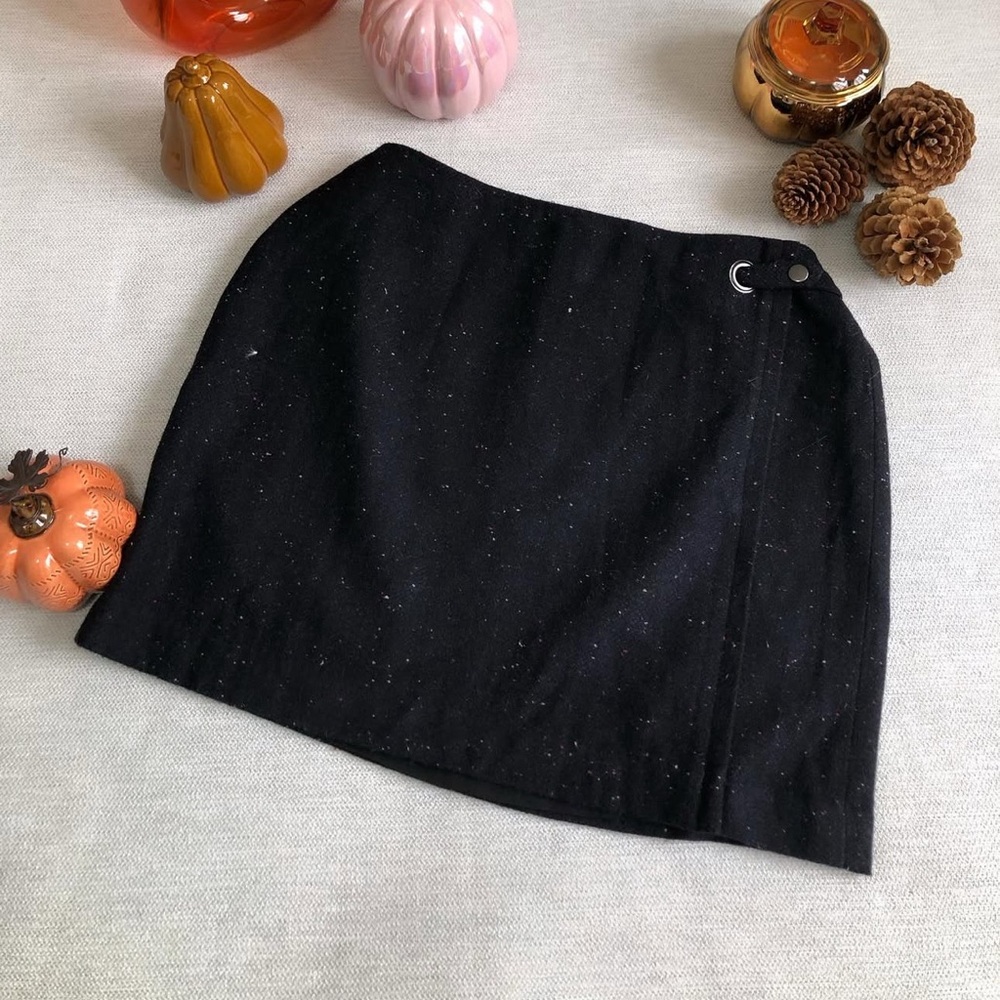 Banana Republic Speckled Black Mini Skirt